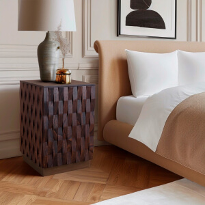 Mesa-Auxiliar-Naga-Tribal