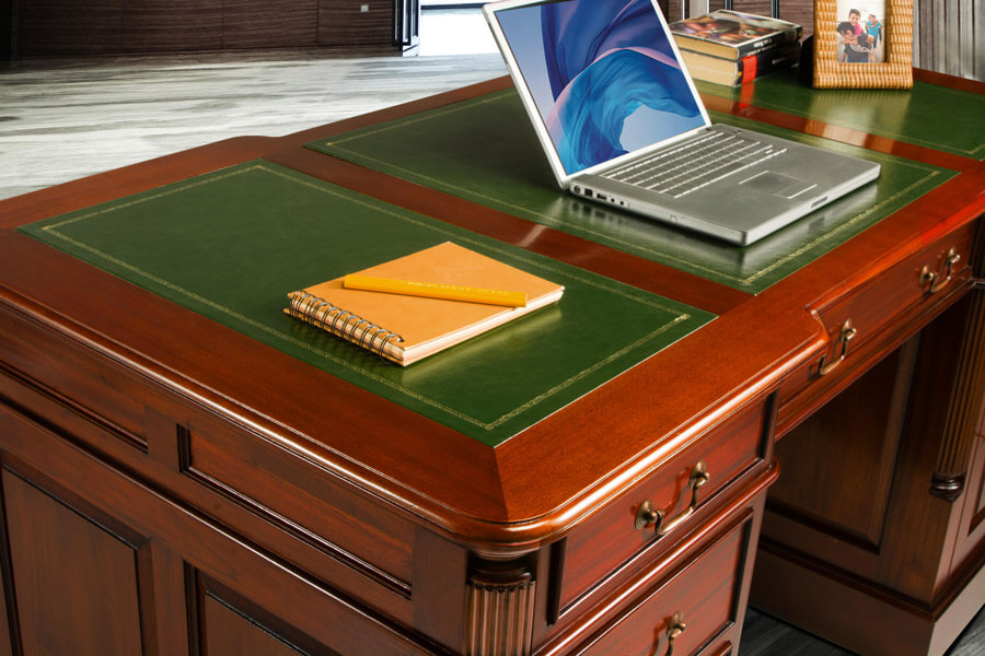 Vista lateral Mueble para Escritorio Oscar del Deluxe-clasico-keen replicas